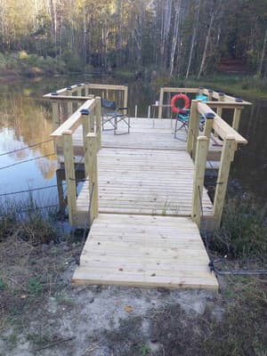 EPS Used to Build a Floating Dock and Swim Platform on a Pond