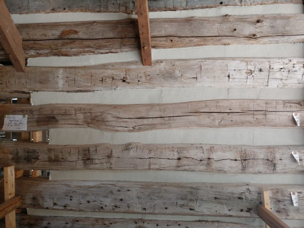 Insulating Log Cabin Chinking Method